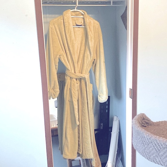 Chenille Robe - Picture 3 of 6
